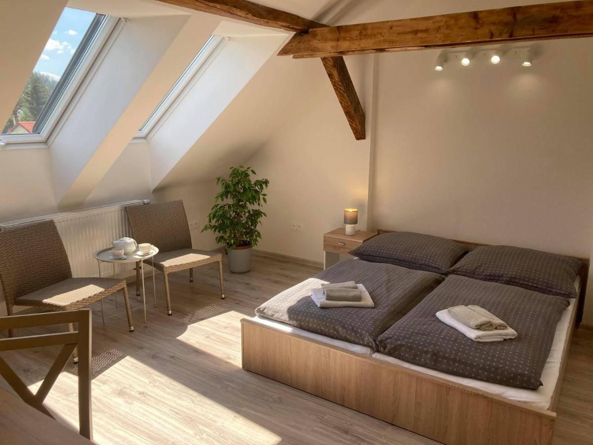 Apartmany Pod Radhostem Rožnov pod Radhoštěm Екстериор снимка
